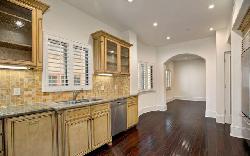 133 S Spalding