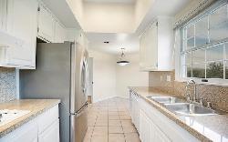 Chateau Moorpark