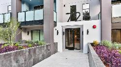 726 N Hudson