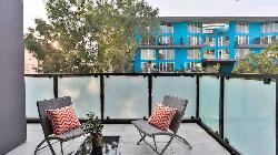 726 N Hudson