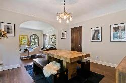 821 S Mansfield