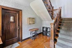 821 S Mansfield
