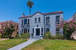 821 S Mansfield