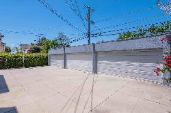821 S Mansfield