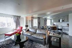 Hotel Shangri La