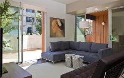 855 Croft