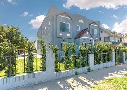 424 Rampart