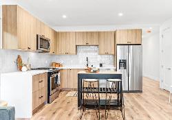 249 N Bonnie Brae
