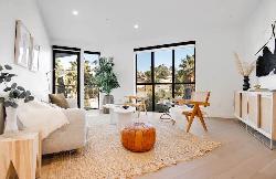 Vica Silver Lake