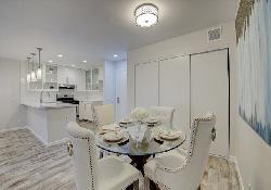 Palmia Sherman Oaks