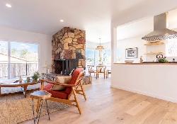 2135 Bellevue