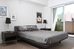 Wilshire Valencia
