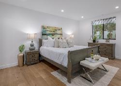 Holt Villas
