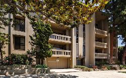 1950 S Beverly Glen