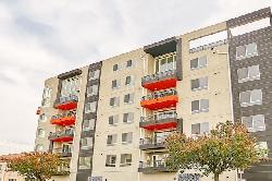 900 Kenmore