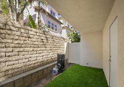Vine Terrace 7