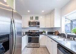 Washington Place Townhomes
