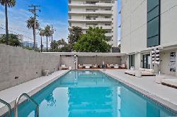 Doheny Plaza