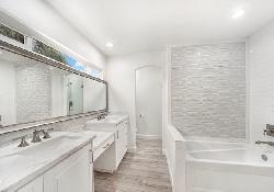 Silverlake Townhomes