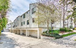 Sherman Oaks Townhomes