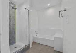 Encino Spa East