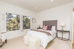Dickens Contemporary