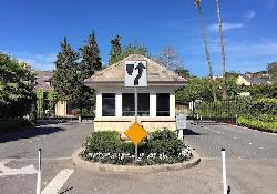 Brentwood Circle
