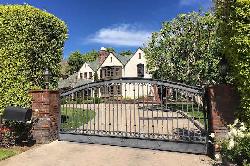 Beverly Hills Flats