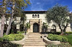 Beverly Hills Flats