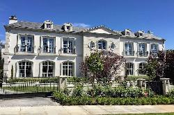 Beverly Hills Flats