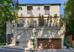 Hollywood Hills West Homes