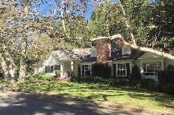 Moraga Drive