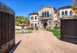 Beverly Ridge Estates