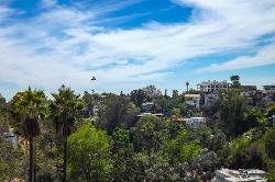 Hollywood Dell Homes