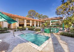 Encino Oaks