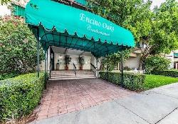 Encino Oaks