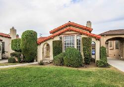 La Cienega Heights Homes