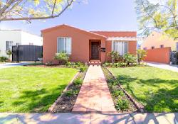 La Cienega Heights Homes