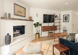 805 N West Knoll