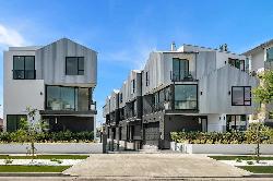 Mid City Court
