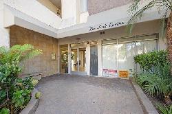 Park Encino, The