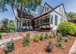 Silver Triangle Studio City