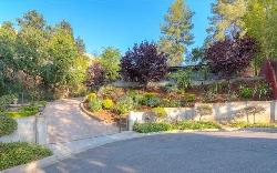 Royal Woods Sherman Oaks
