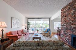 Los Feliz Condos