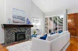 Del Mar Townhouses