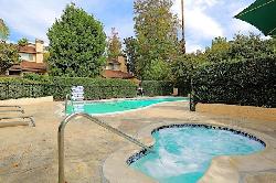 Del Mar Townhouses
