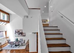 11915 Gorham