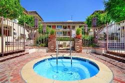 Elegance Encino