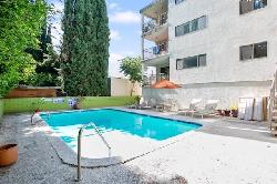 Rose Condos Sherman Oaks
