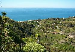 La Costa Hills